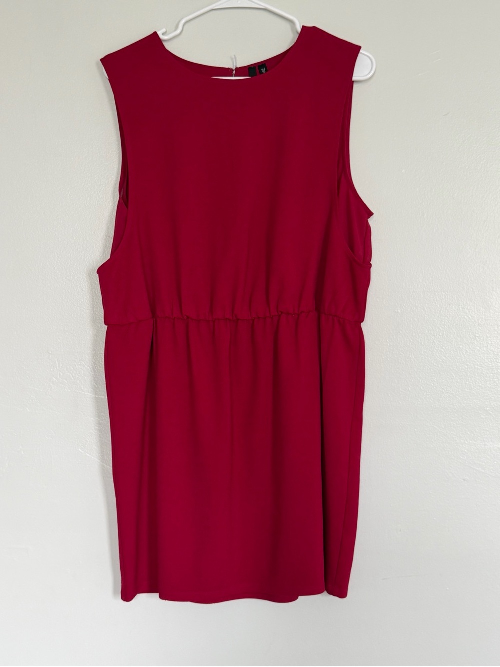 Sleeveless Mini Dress in Deep Red - Effortless Everyday Style